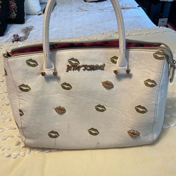 Betsy Johnson handbag - Picture 3 of 3